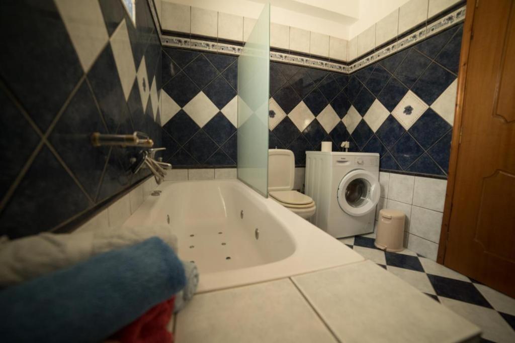Bodikos Apartments Pitsidia Luaran gambar