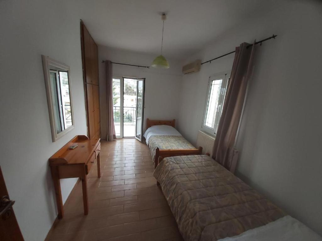 Bodikos Apartments Pitsidia Luaran gambar