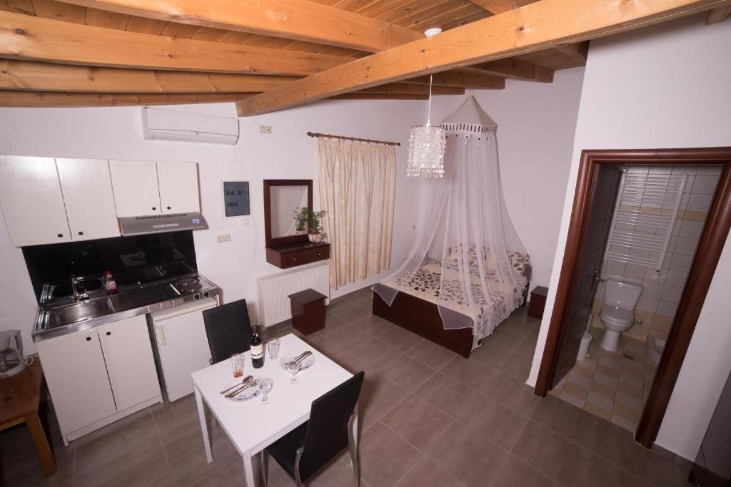 Bodikos Apartments Pitsidia Luaran gambar