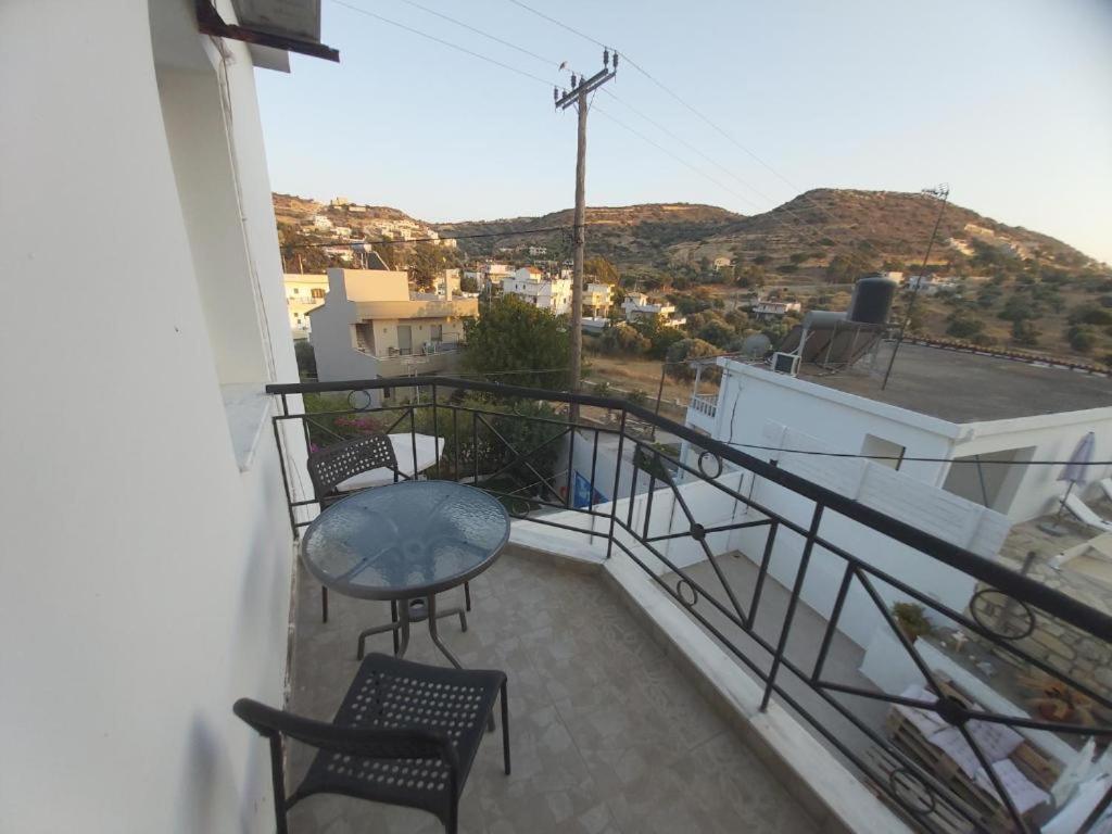 Bodikos Apartments Pitsidia Luaran gambar